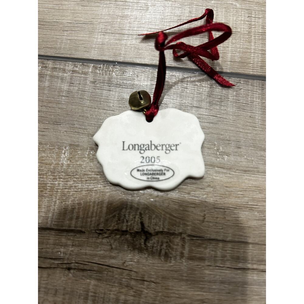 LONGABERGER Basket Pinecones Merry Christmas Tie-On ornament 2005 - Picture 2 of 2